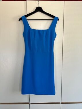 Classic Blue Square-Neck Mini Dress

Blue dress
